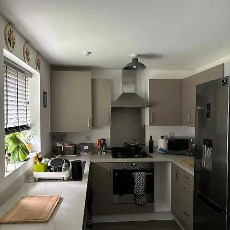 Private Room In A House With Parking In Lenton Nottingham Exterior foto