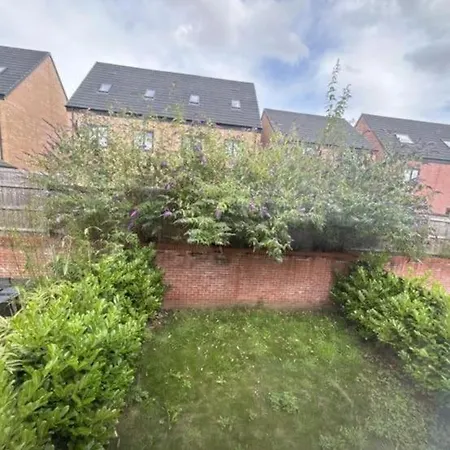 Private Room In A House With Parking In Lenton Nottingham Exterior foto